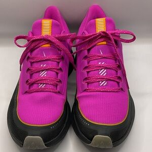 Nike Air Zoom Winflo 6 Shield Women’s Fire Pink and Black Sneakers